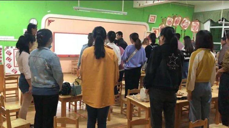 最新大班家长会发言稿概览
