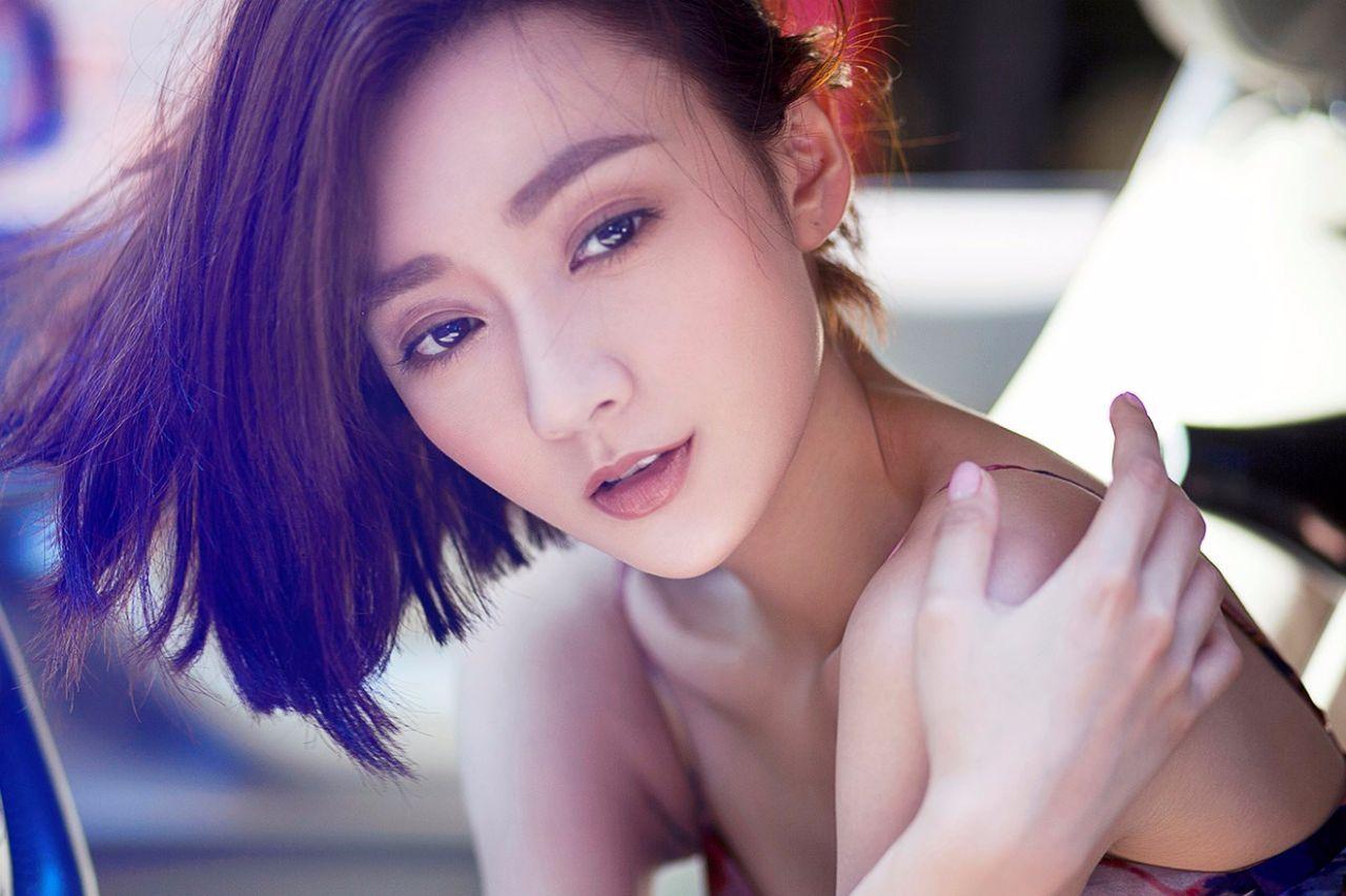 蓝晴晴最新动态，深度解读其现象与观点